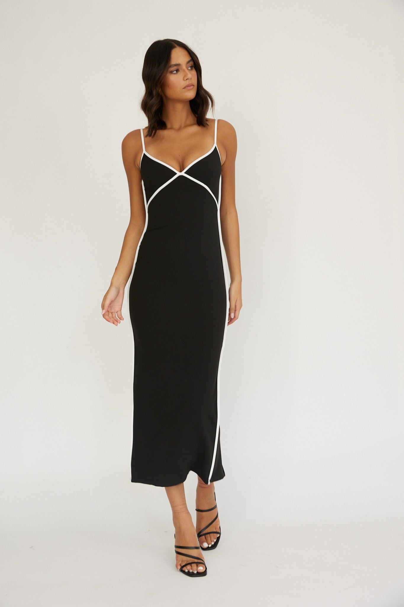 Elegant V Neckline Piped Detail Bodycon Maxi Dress